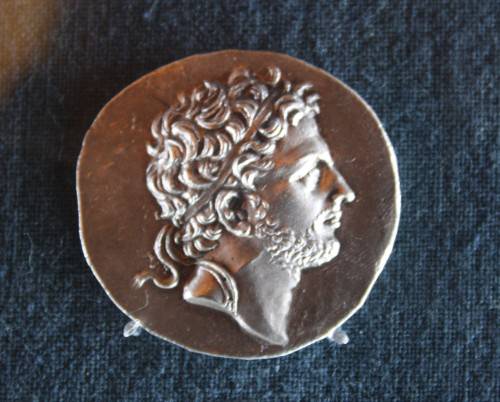 Perseus of Macedon (silver tetradrachm).jpg